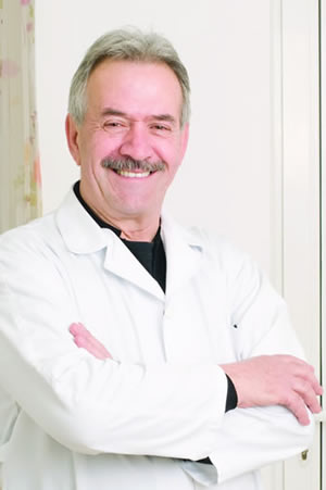 Dr Jugoslav Ajtić